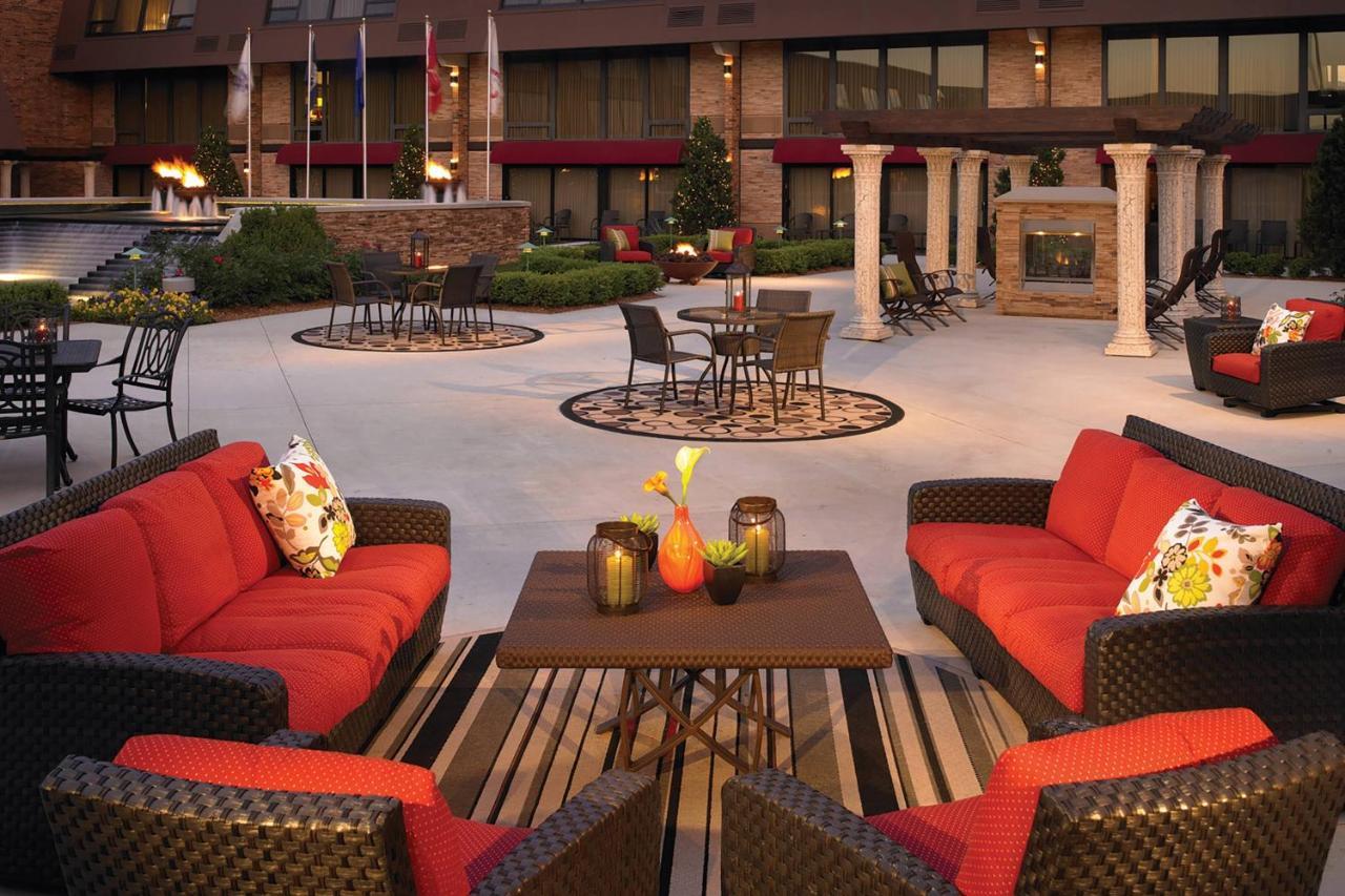 Indianapolis Marriott East Hotel Exterior photo