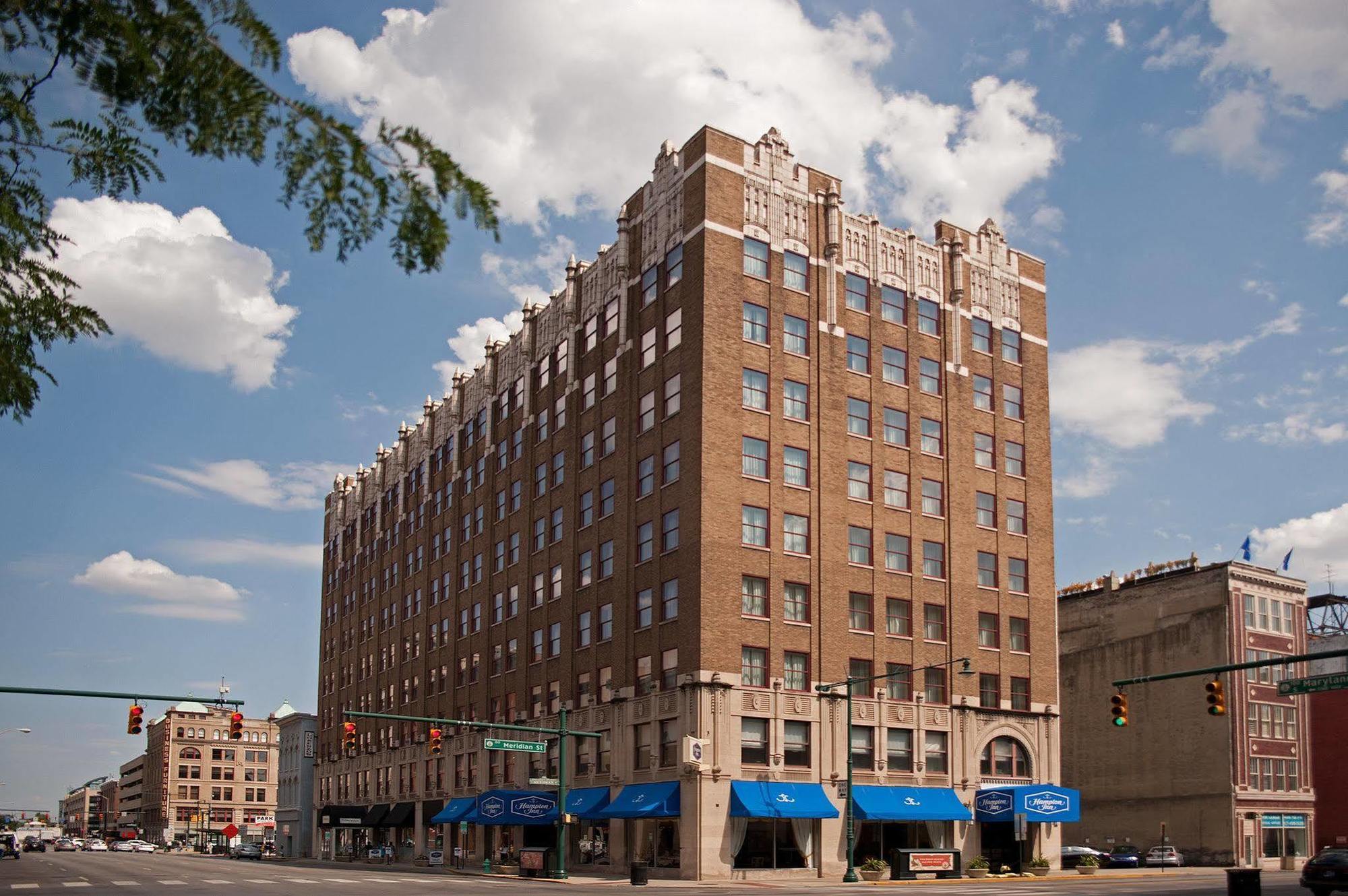Indianapolis Marriott East Hotel Exterior photo