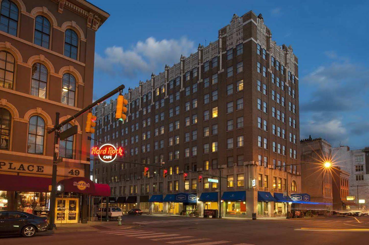 Indianapolis Marriott East Hotel Exterior photo