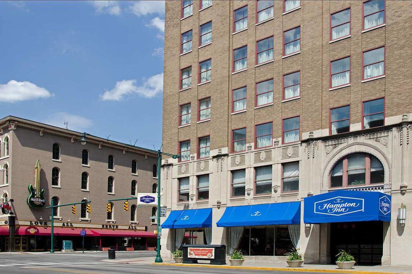 Indianapolis Marriott East Hotel Exterior photo