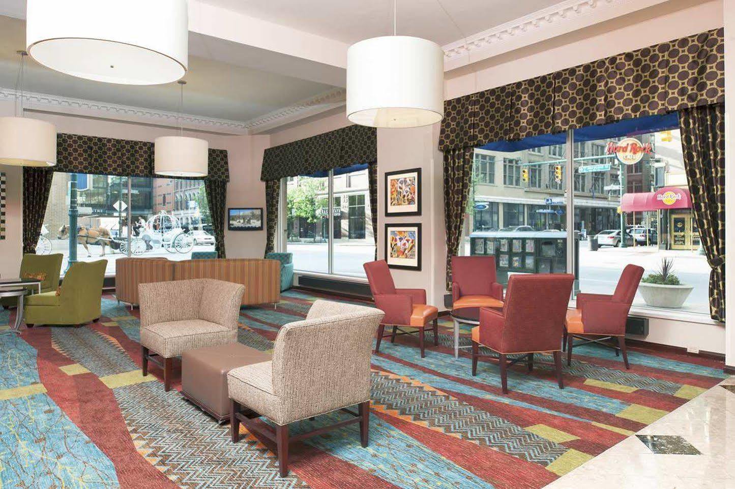 Indianapolis Marriott East Hotel Exterior photo